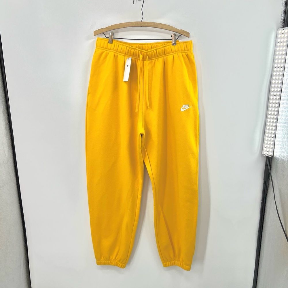 COPY - Nike Sportswear Oversized Fit ‘Dust Yellow’ Joggers Woman’s Size XXL
